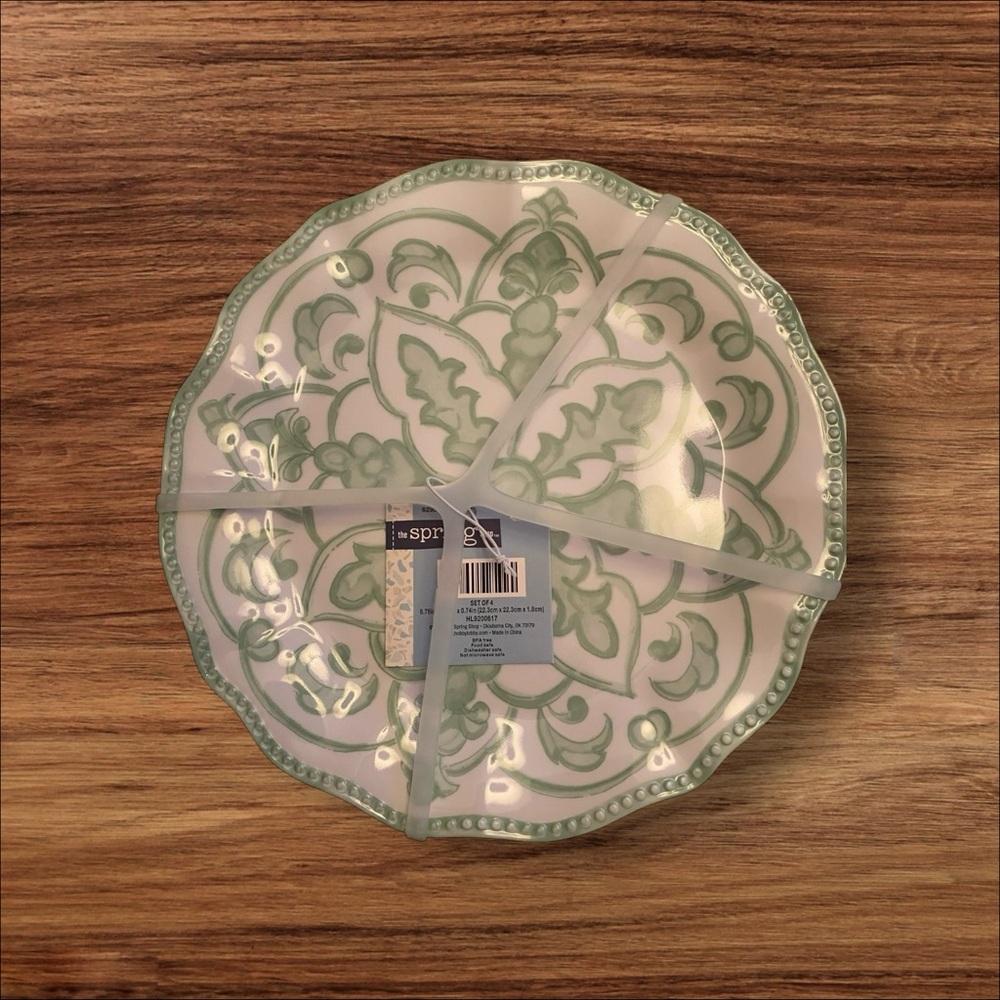 NWT Spring/Summer Sage and White Floral Dinner Plate, Salad Plate, Soup Plate - Picture 3 of 12